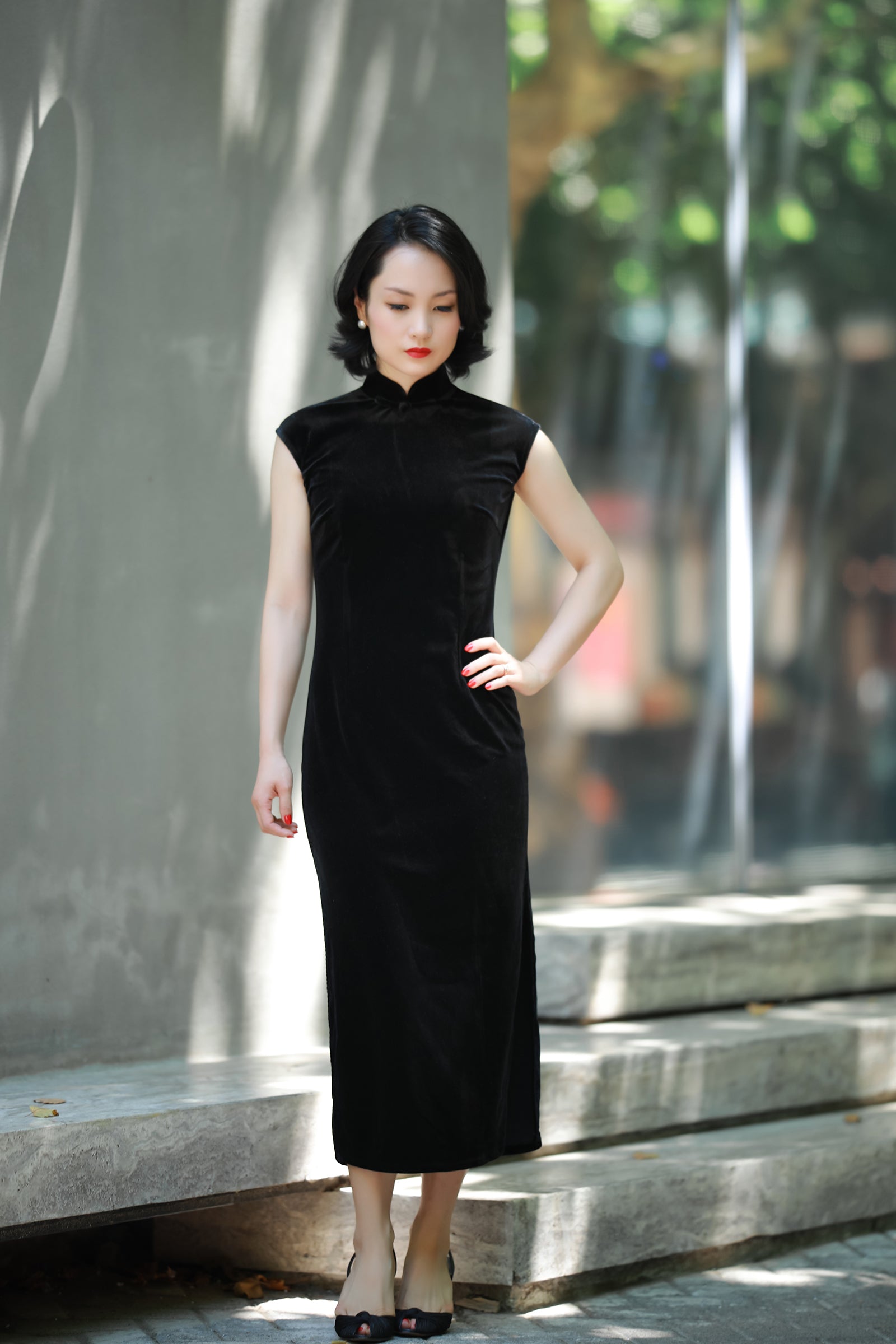 The Velvet Sleeveless Qipao Black The Pankou