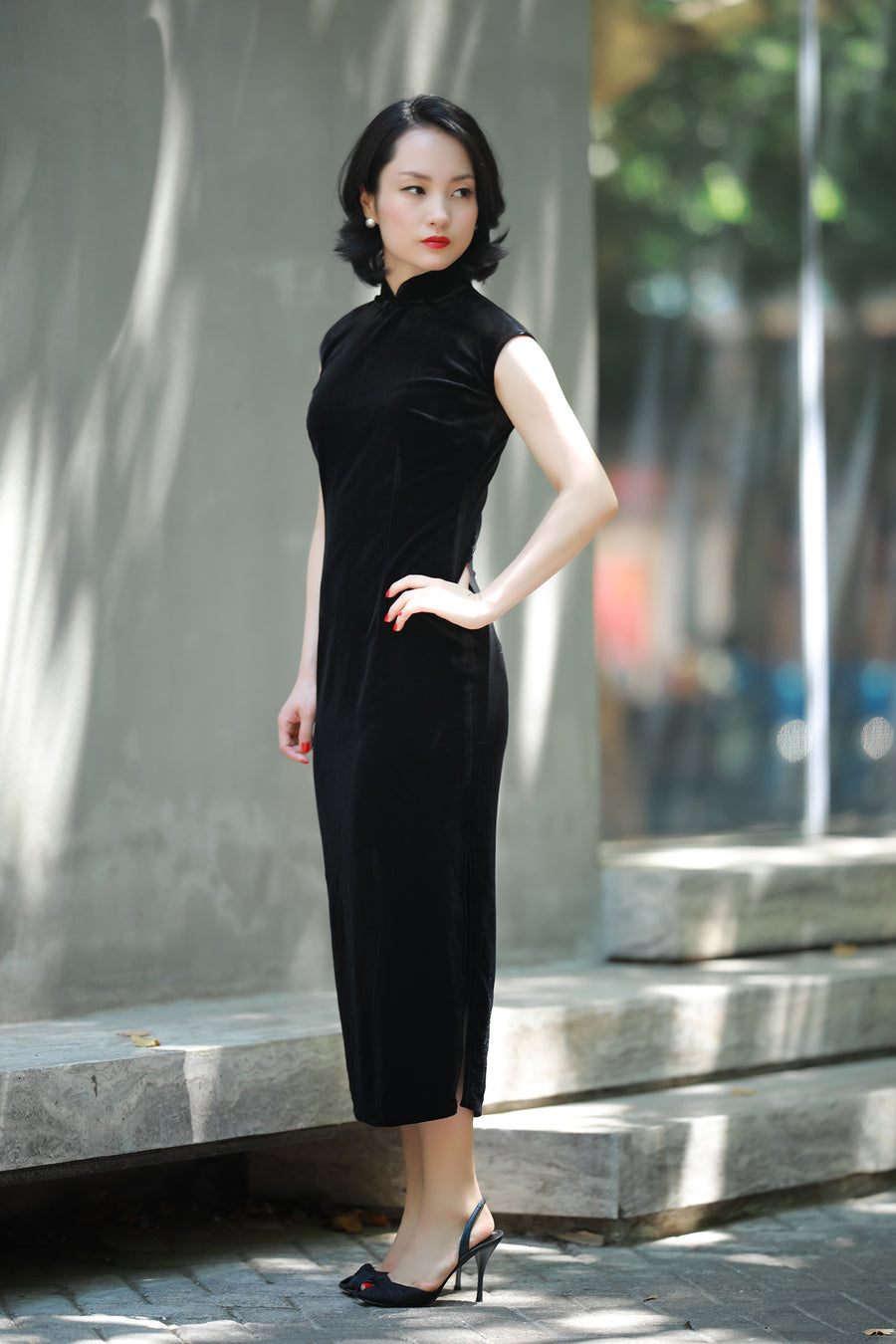 The Velvet Sleeveless Qipao Black – The Pankou